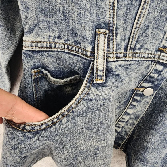 NWT Savanna Jane Anthropologie  Women's M Jean Jacket Asymmetrical  30GT - Picture 7 of 8